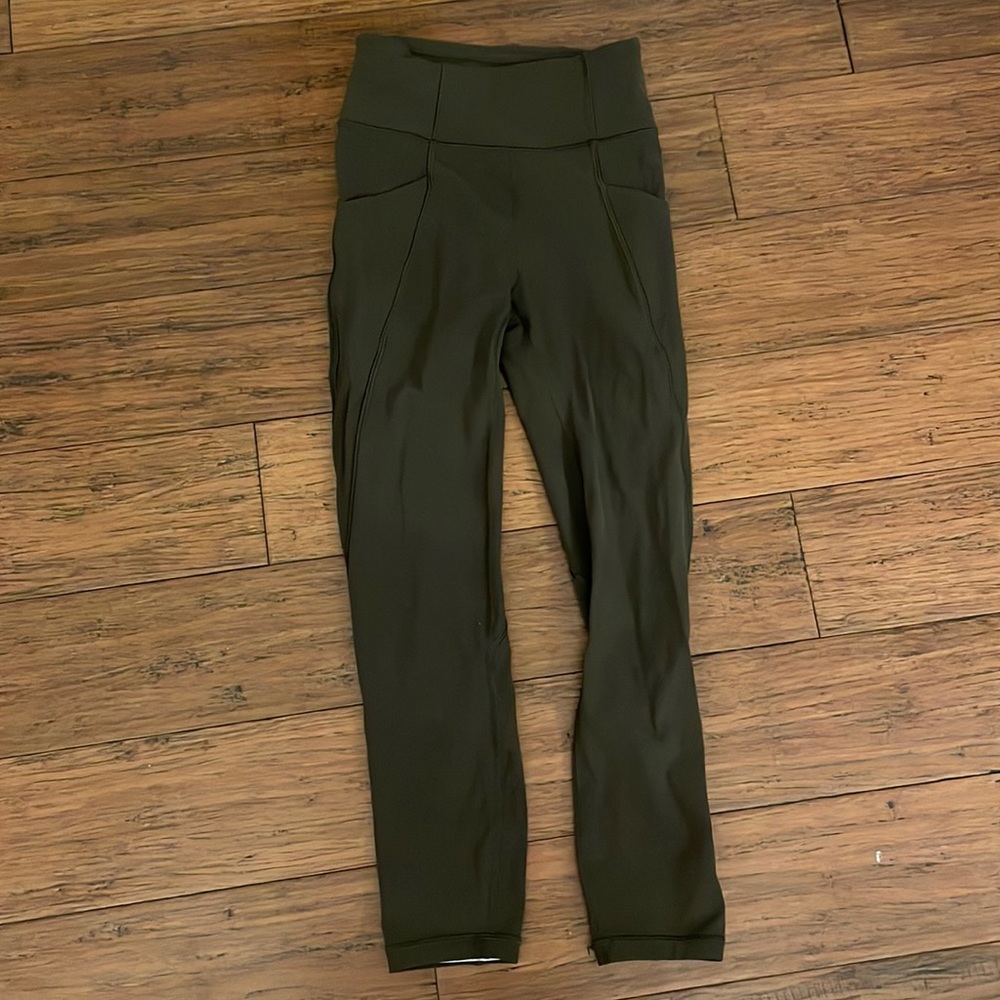 Lululemon Invigorate Leggings 25”